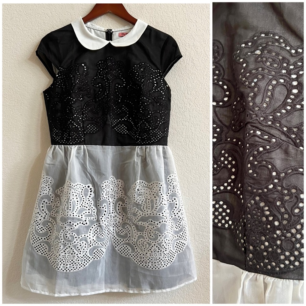 Chi Chi London‎ for ModCloth Black & White Eyelet 60s Pin Up Dress Size 10